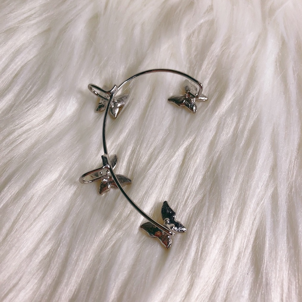 NEW Cute Butterfly Rhinestone Ear Cuff - Picture 2 of 3